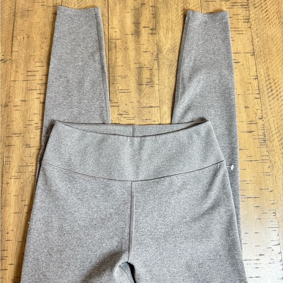Uniqlo Gray Leggings High Waist Stretch NWOT - Picture 3 of 8